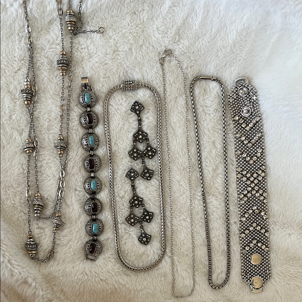 Lot of Seven Silvertone Jewelry Items  Necklace - Bracelet - Earrings